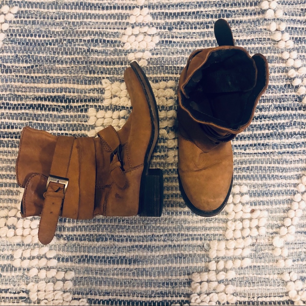 Steve Madden Brewzzer Wrap Slouchy Boot